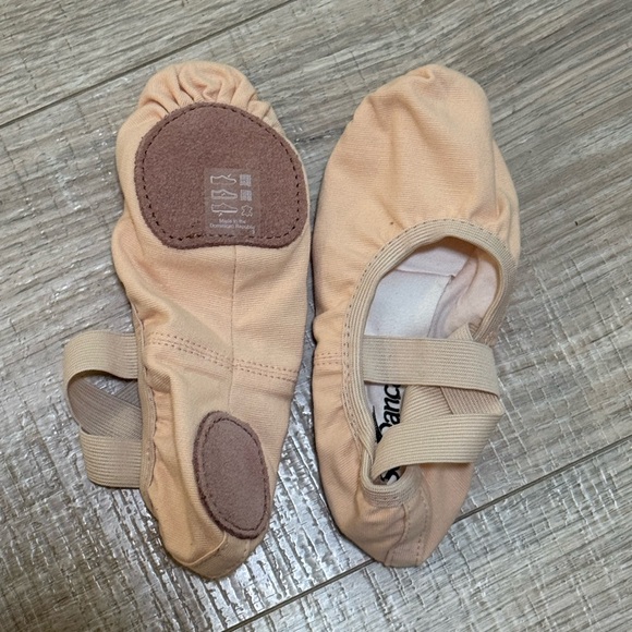 So Danca Other - So Danca SD16 Split Sole Canvas Ballet Shoes Child Size 1 NWT